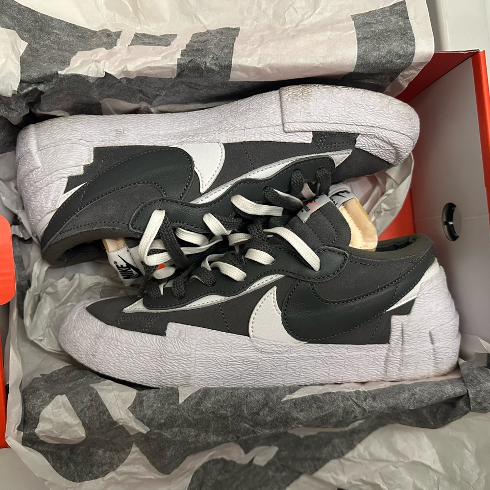 Nike x SACAI Blazer Low Sneakers